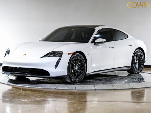 Used 2023 Porsche Taycan image 8