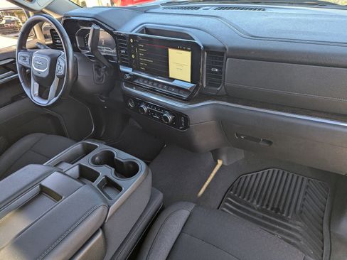 Used 2022 GMC Sierra 1500 Elevation image 13
