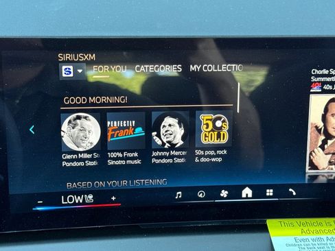 Used 2025 BMW X3 xDrive30i w/ Premium Package image 23