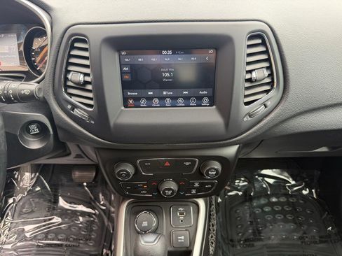 Used 2021 Jeep Compass Sport w/ Cold Weather Group image 29