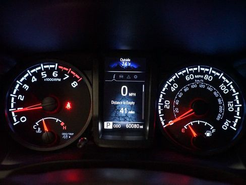 Certified 2022 Toyota Tacoma SR AWD/4WD image 15