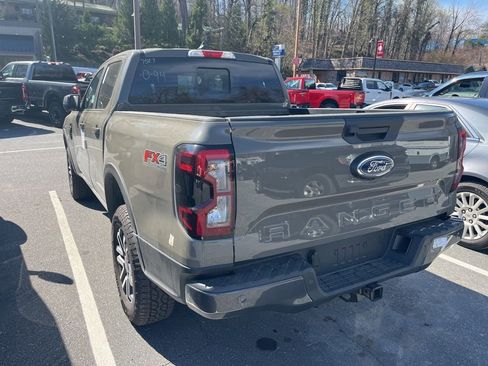 New 2026 Ford Ranger Lariat w/ FX4 Off-Road Package image 8