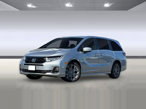 New 2026 Honda Odyssey Touring image 2