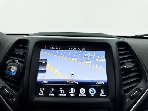 Used 2014 Jeep Cherokee Latitude AWD/4WD image 6