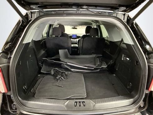Used 2021 Ford Explorer XLT w/ Class III Trailer Tow Package AWD/4WD image 25