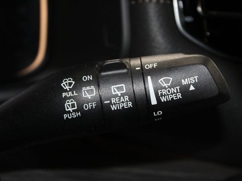 Used 2024 Jeep Wagoneer Series II AWD/4WD image 40