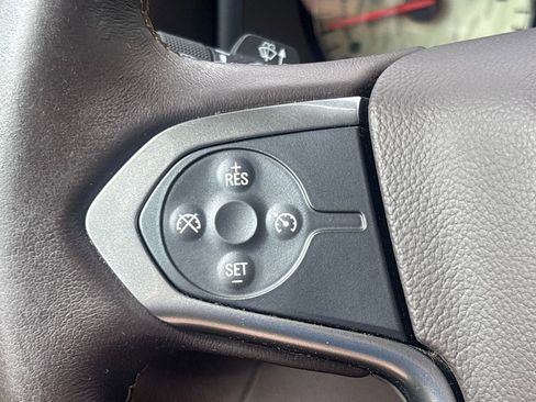 Used 2018 Chevrolet Silverado 1500 LT w/ All Star Edition image 18