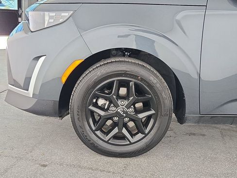 Used 2025 Kia Soul LX w/ LX Technology Package image 36