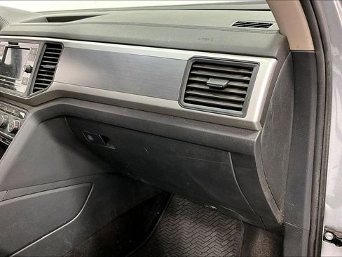 Used 2021 Volkswagen Atlas S w/ MDO Package (Bench Seat) image 19