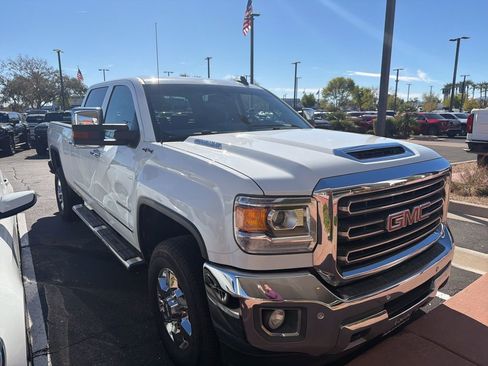 Used 2019 GMC Sierra 2500 SLT w/ Duramax Plus Package image 8
