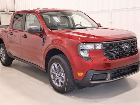 New 2026 Ford Maverick XLT w/ Equipment Group 301A AWD/4WD image 3