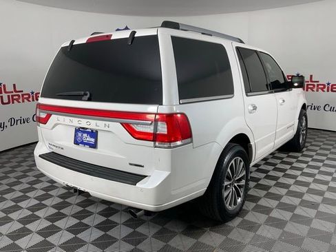Used 2015 Lincoln Navigator 2WD image 3