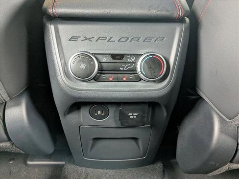 Used 2025 Ford Explorer ST image 19