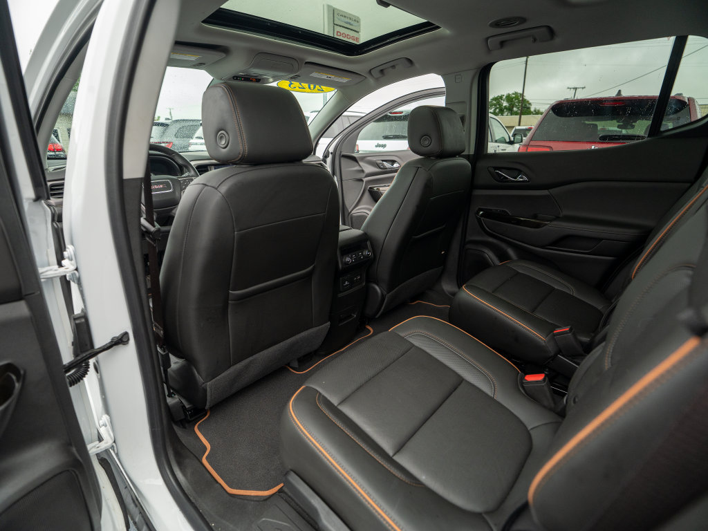 Used 2023 GMC Acadia AT4 w/ Preferred Package AWD/4WD image 16