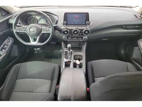 Used 2020 Nissan Sentra SV image 10