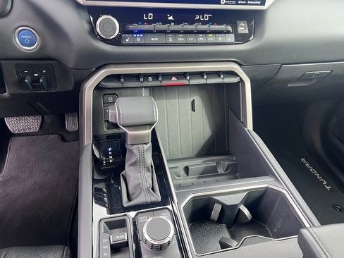Used 2024 Toyota Tundra Limited image 20