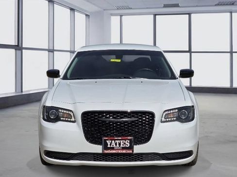 Used 2021 Chrysler 300 Touring w/ Sport Appearance Package RWD image 2