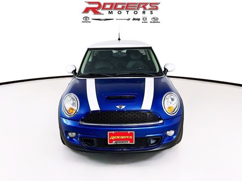 Used 2013 MINI Cooper S FWD image 2