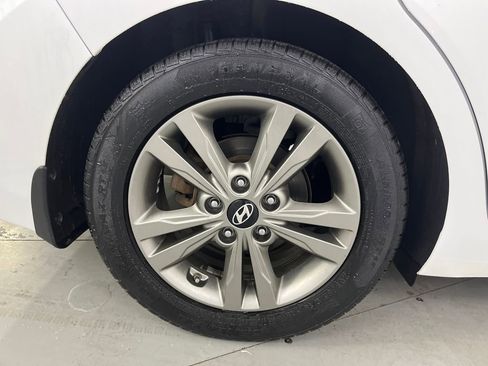 Used 2018 Hyundai Elantra Value Edition image 16
