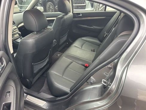 Used 2013 INFINITI G37 x w/ Premium Pkg image 10