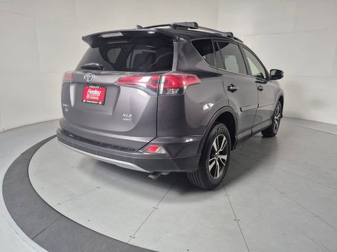 Used 2018 Toyota RAV4 XLE image 4
