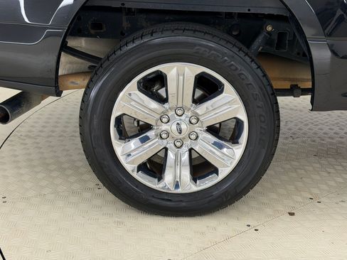Used 2019 Ford F150 XLT w/ Equipment Group 302A Luxury AWD/4WD image 13