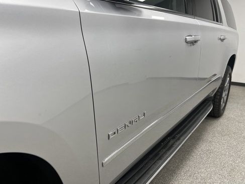 Used 2020 GMC Yukon XL Denali image 15