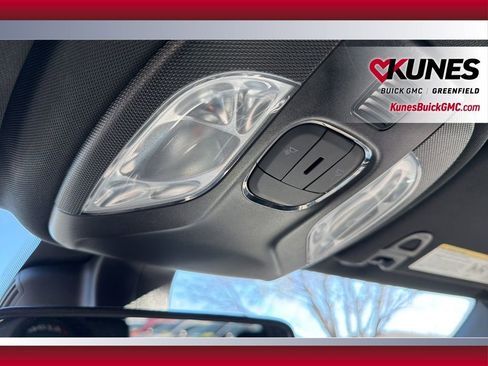 Used 2025 Jeep Compass Limited image 30