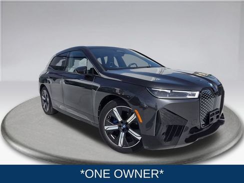 Used 2023 BMW iX xDrive50 w/ Premium Package AWD/4WD image 2