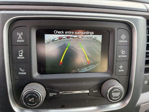 Used 2017 RAM 1500 Express image 12