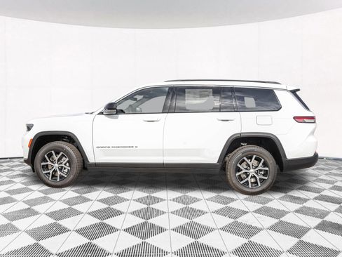 New 2025 Jeep Grand Cherokee L Limited image 11