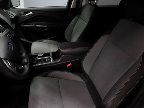 Certified 2018 Ford Escape SE image 22