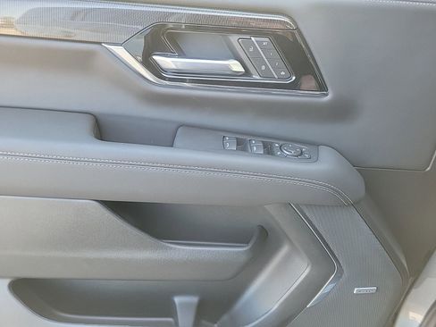 New 2026 GMC Yukon XL Elevation w/ Elevation Premium Package image 17