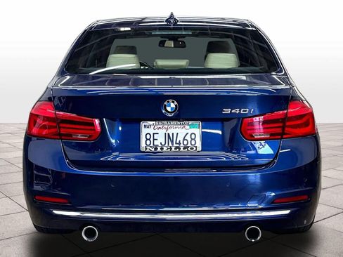 Used 2018 BMW 340i Sedan RWD image 7