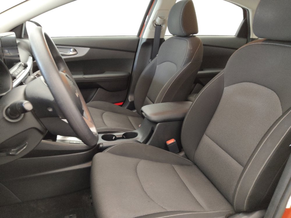 Used 2023 Kia Forte LXS FWD image 17