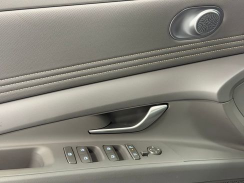 Certified 2026 Hyundai Elantra Sport image 13