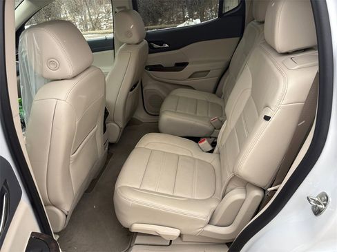 Used 2022 GMC Acadia Denali w/ Denali Ultimate Package image 22