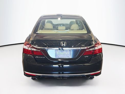 Used 2017 Honda Accord EX-L image 7