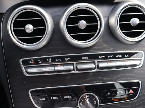Used 2021 Mercedes-Benz C 300 Sedan image 38