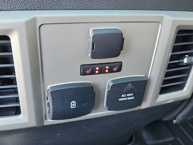 Used 2018 Ford F150 Lariat w/ Equipment Group 502A Luxury AWD/4WD image 11