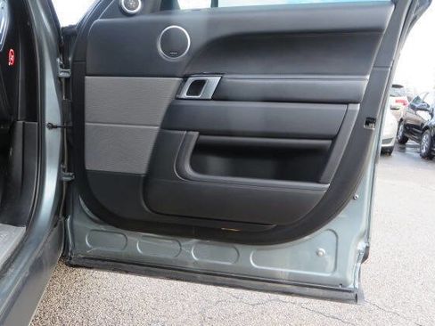 Used 2016 Land Rover Range Rover Sport Supercharged image 38