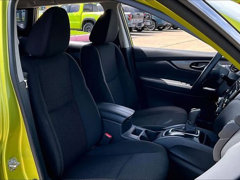 Certified 2021 Nissan Rogue Sport S image 9