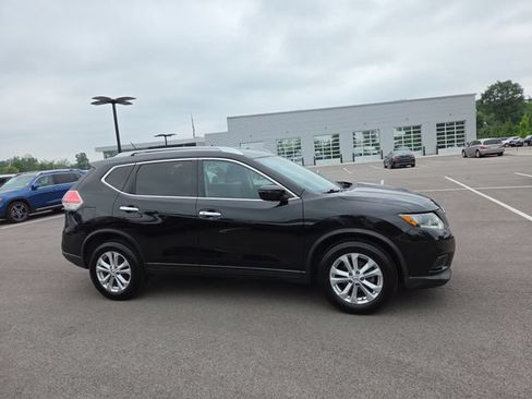 Used 2016 Nissan Rogue SV AWD/4WD image 2