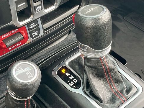 Certified 2023 Jeep Gladiator Rubicon w/ Trailer Tow Package image 17