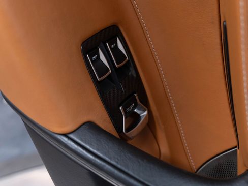 Used 2020 McLaren 720S Luxury RWD image 8