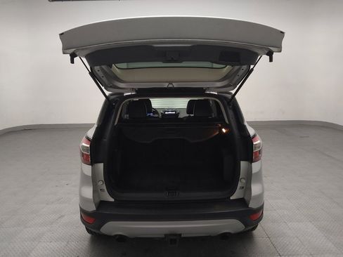 Used 2017 Ford Escape SE w/ SE Leather Comfort Package FWD image 29