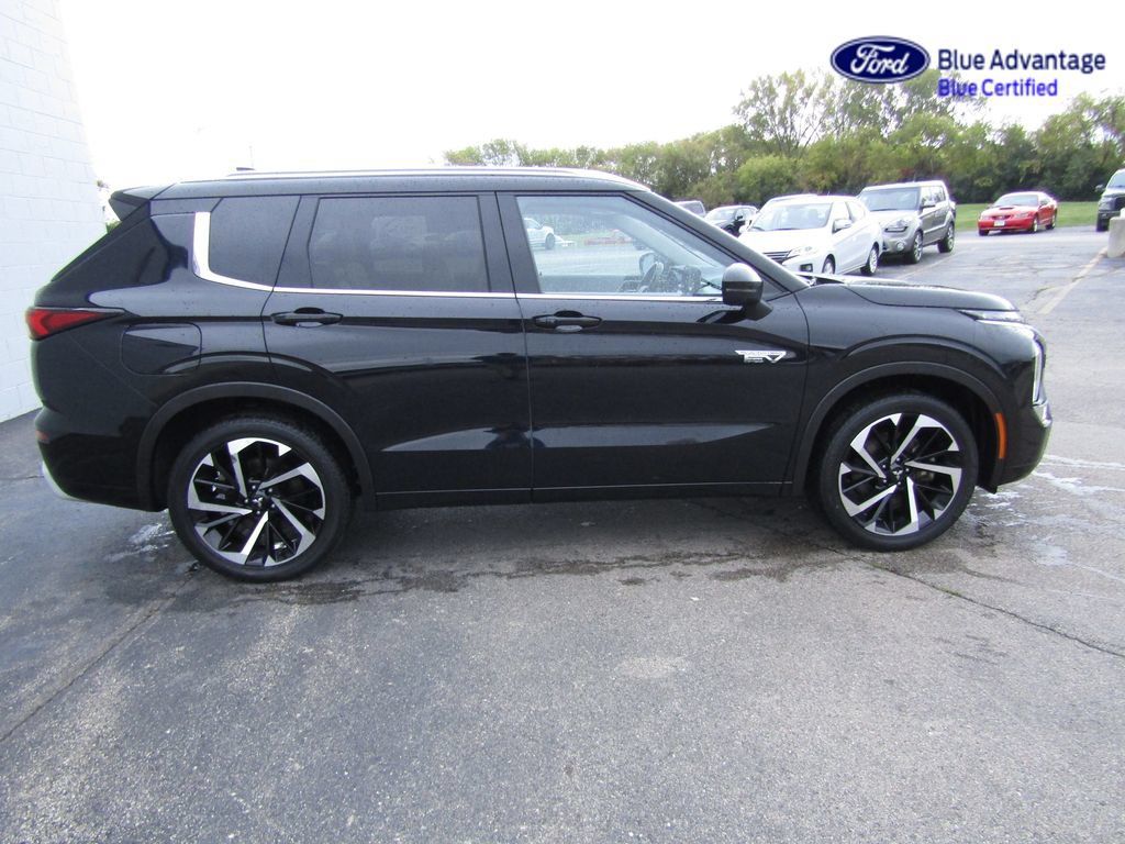 Used 2024 Mitsubishi Outlander SEL AWD/4WD image 8