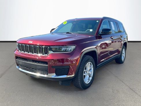Used 2025 Jeep Grand Cherokee L Laredo w/ Trailer Tow Package RWD image 3