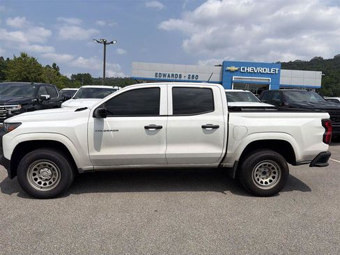 Used 2024 Chevrolet Colorado W/T w/ Safety Package RWD image 1