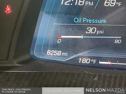 Used 2022 Chevrolet Corvette Stingray Premium Cpe w/ Z51 Performance Package RWD image 40